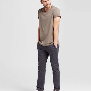 Men's Standard Fit Short Sleeve V-Neck T-Shirt