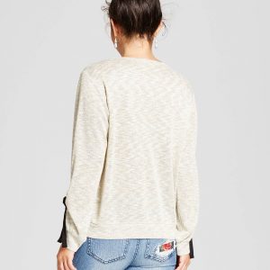 Women's Long Sleeve Sweatshirt With Bow